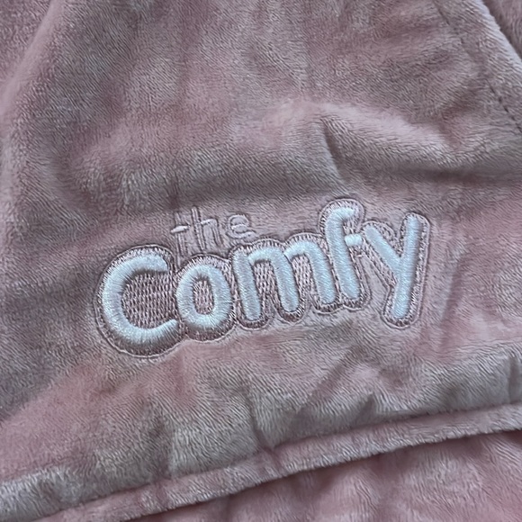 Pink Comfy - Picture 2 of 4